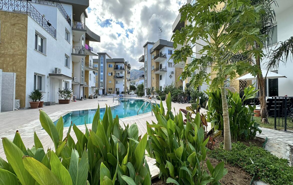 Недвижимость на Северном Кипре рядом в комплексе Melis