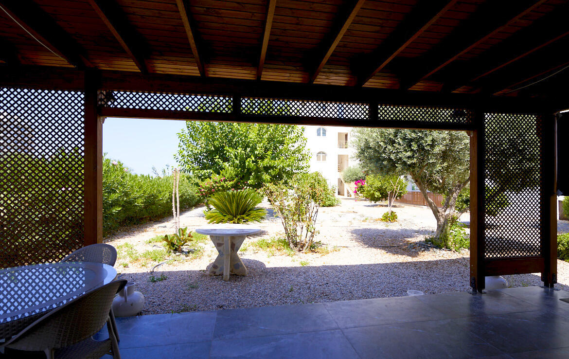 Апартаменты 3+1 в Aphrodite Beach Resort на берегу моря