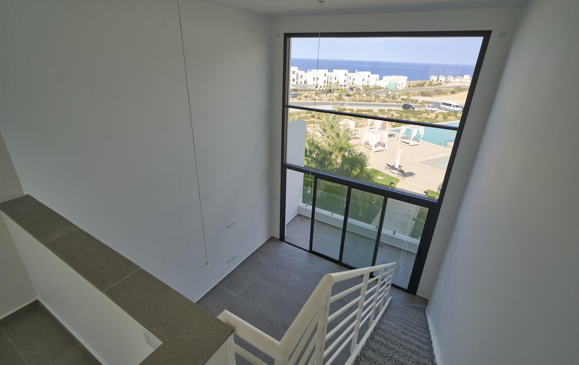 Апартаменты 2+1 с террасой на крыше в Sun Valley Cove Garden