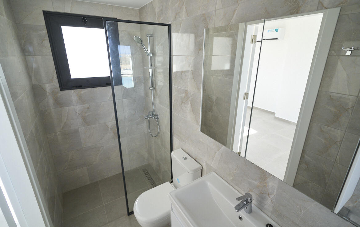 Апартаменты 2+1 с террасой на крыше в Sun Valley Cove Garden