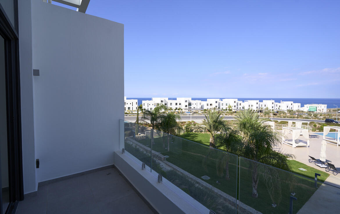 Апартаменты 2+1 с террасой на крыше в Sun Valley Cove Garden