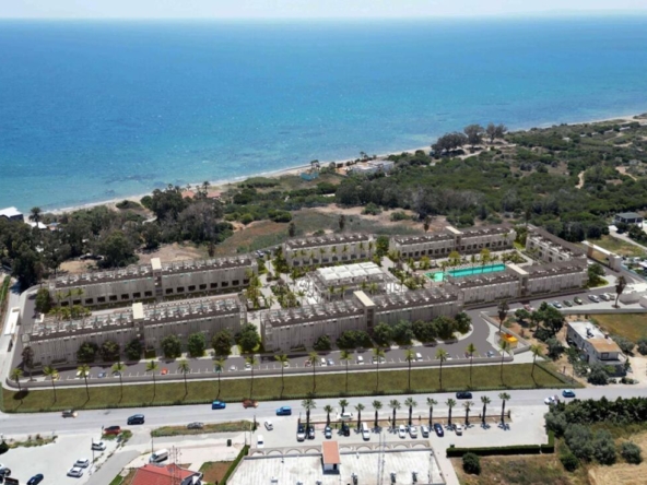 Лофт апартаменты у моря в комплексе Seafront